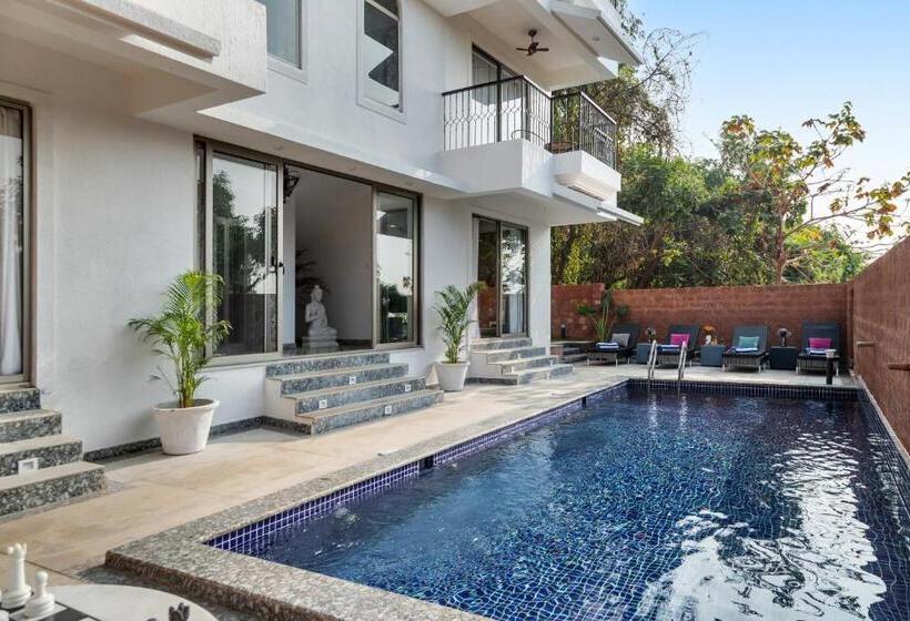 标准工作室带泳池景, Casa Palacio