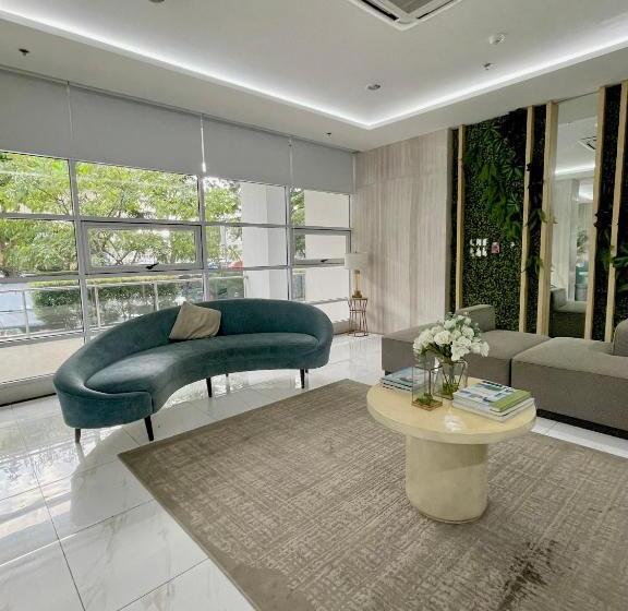 استودیو خانوادگی, Family Friendly Studio Unit In Cdo