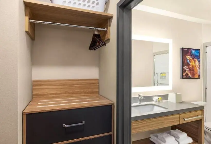 身障者適用スイートルーム, Candlewood Suites Lawrenceville   Princeton, An Ihg