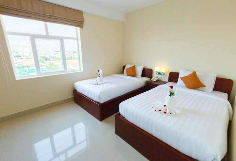 Deluxe Room, Centrana