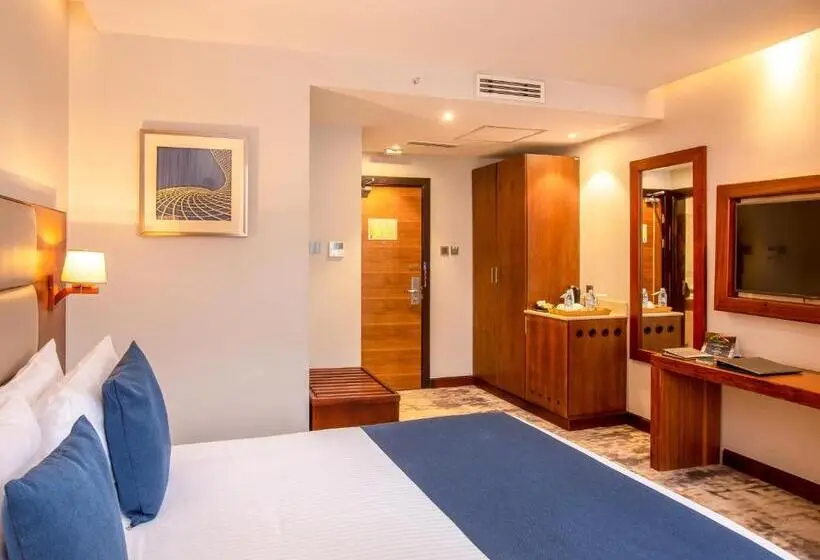 スタンダードルーム, Golden Tulip Canaan Kampala