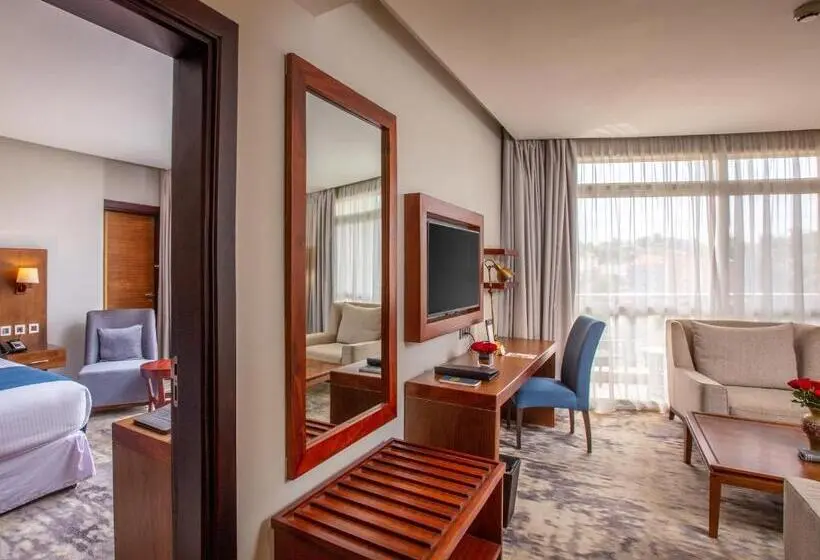 エクゼクティブスイート, Golden Tulip Canaan Kampala