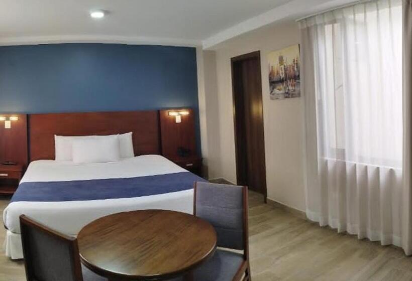 جناح سرير كينج, San Agustin Plaza