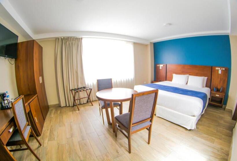 جناح سرير كينج, San Agustin Plaza