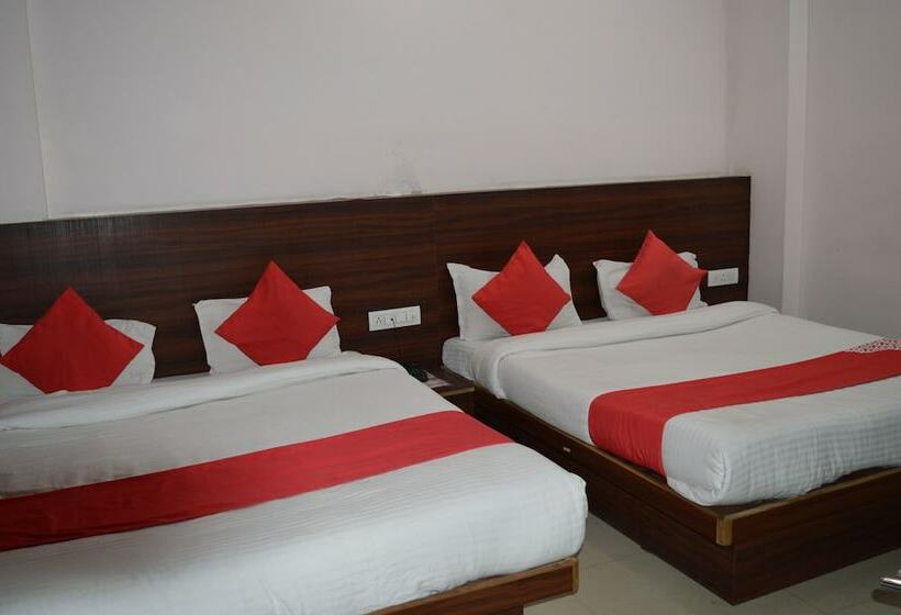 家庭套房, Thikana Palace