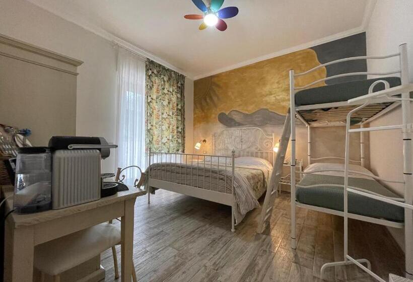 اتاق لوکس چهار تخته, Lagarolina Del Conero B&b