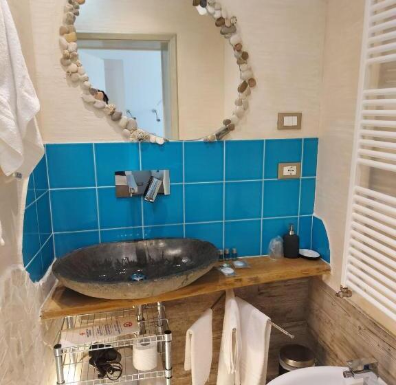 اتاق سوپریور چهار تخته, Lagarolina Del Conero B&b