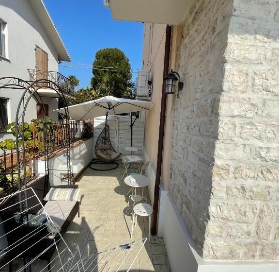 اتاق استاندارد, Lagarolina Del Conero B&b