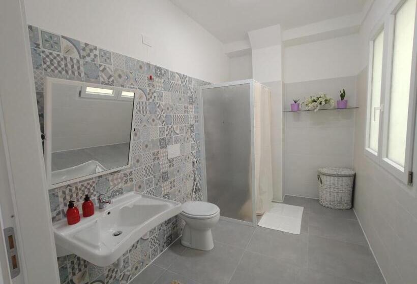 バルコニー付きスタンダードトリプルルーム, Casa Giulù