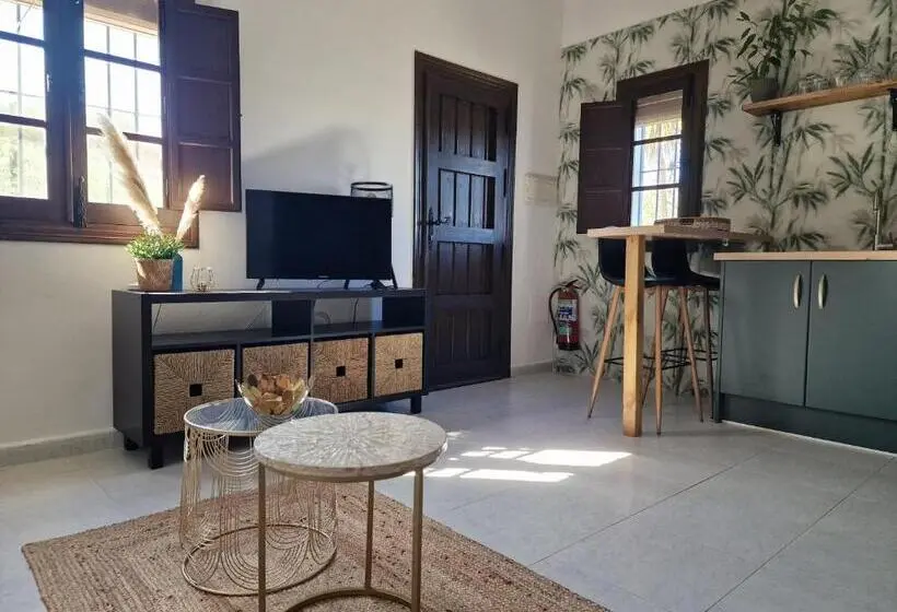 Talo 1 Makuuhuone, Finca Flamenco Holiday Suites