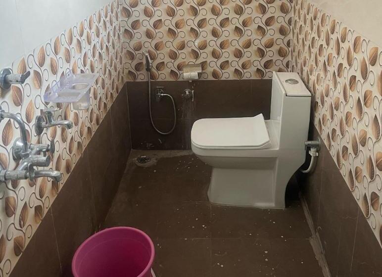 デラックスルーム, Goroomgo Shree Raj Homestay Ayodhya