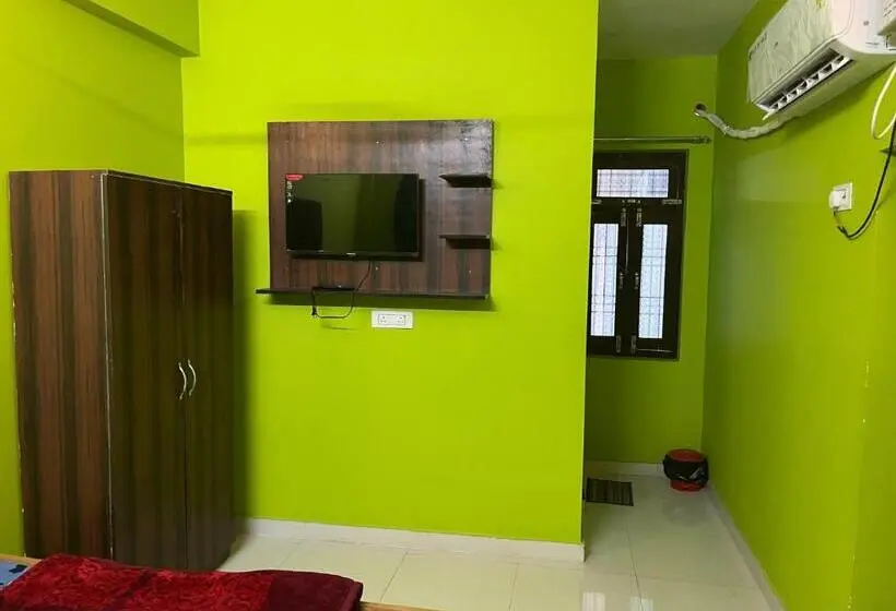 Deluxe-huone, Goroomgo Shree Raj Homestay Ayodhya