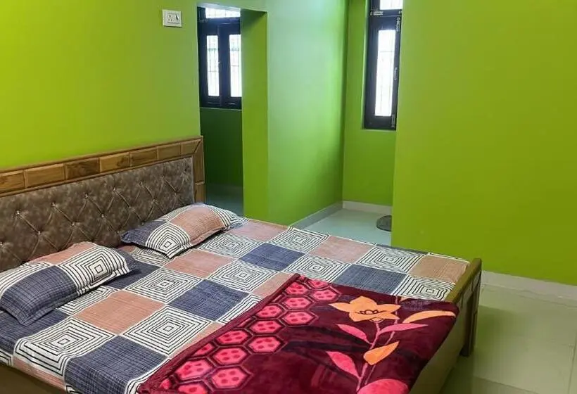 Deluxe-huone, Goroomgo Shree Raj Homestay Ayodhya