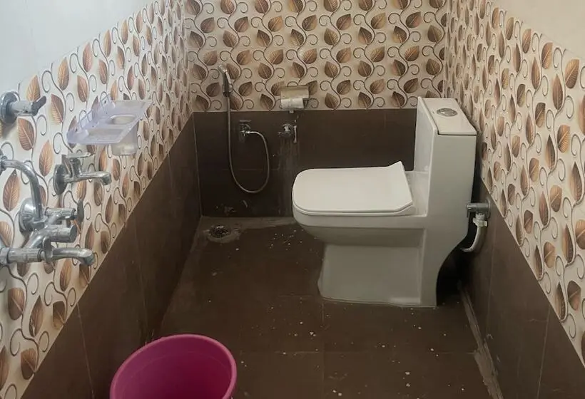 Deluxe-huone, Goroomgo Shree Raj Homestay Ayodhya