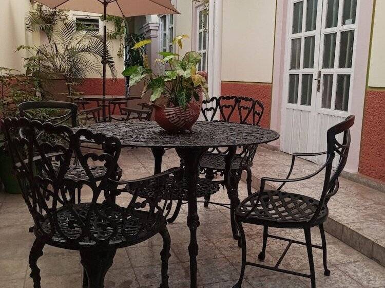 スタンダードルーム, Hostel Paricutín