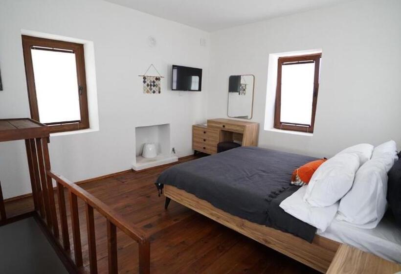 غرفة ديلوكس رباعية, Muyo House