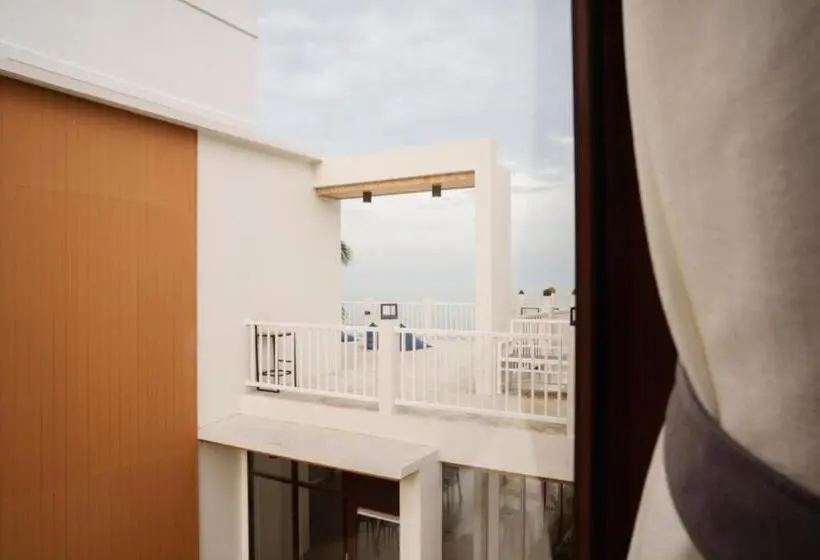 スタンダード４人部屋, เดอะซีน คาบาน่า บีช รีสอร์ท ขนอม The Scene Cabana Beach Resort Khanom