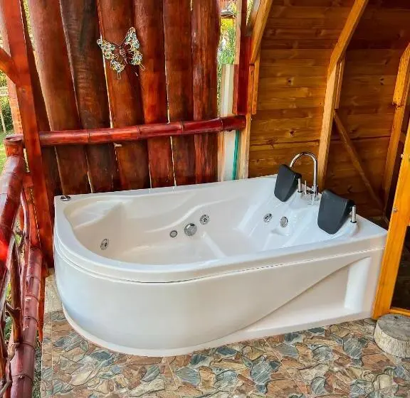 リバービュースイート, Cabañas Y Glamping Colinas De San Diego