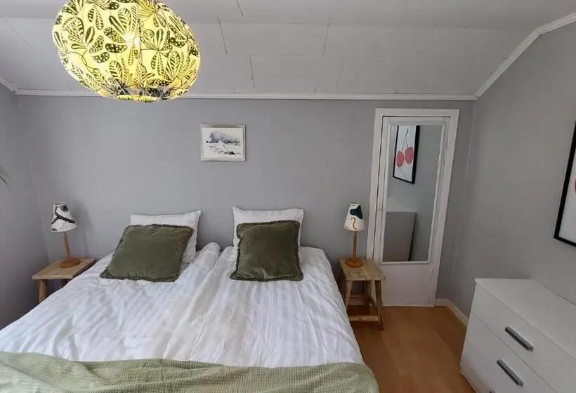バス共有のスタンダードルーム, Magnoliabackens Bed And Breakfast