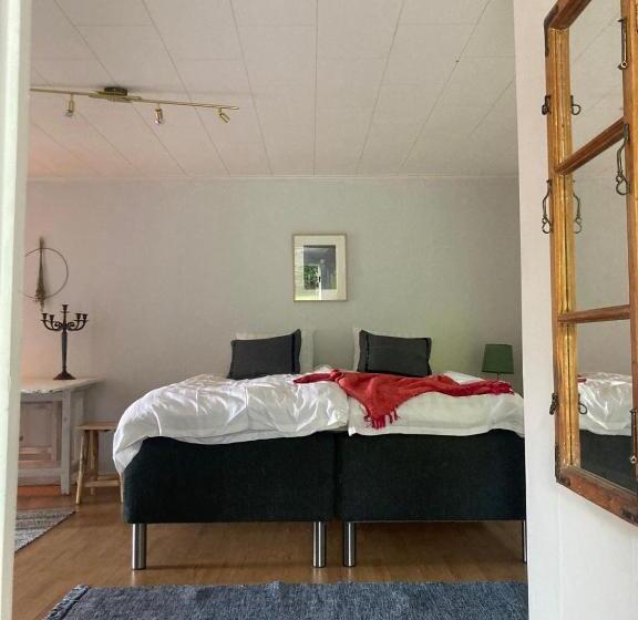 Номер Стандарт Четырехместный Совместный Санузел, Magnoliabackens Bed And Breakfast