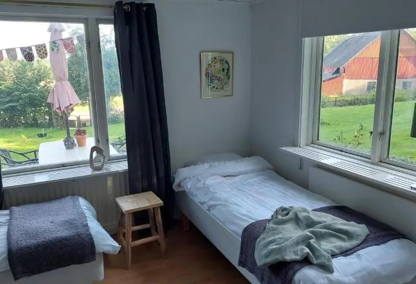浴室共有スタンダード４人用ルーム, Magnoliabackens Bed And Breakfast