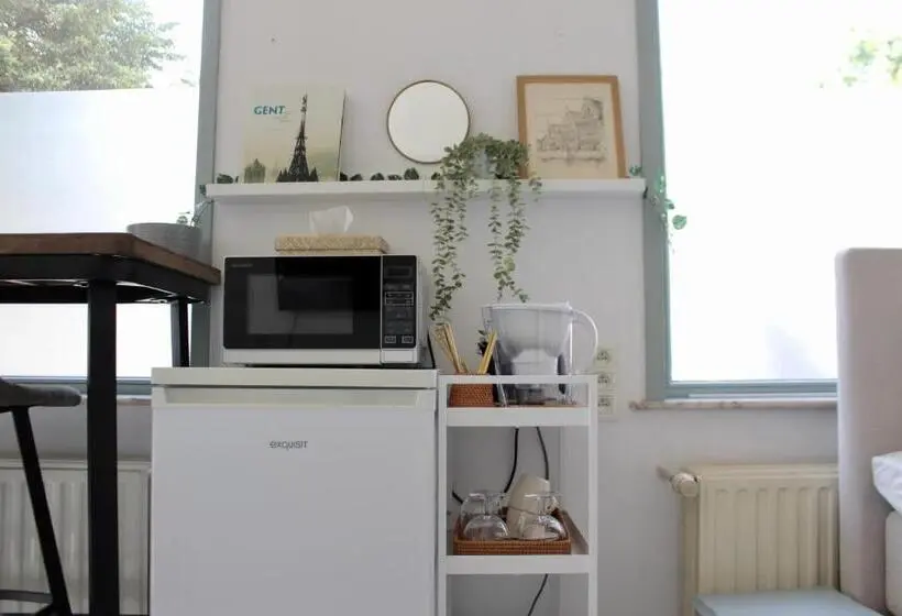 スタンダードルーム, Spacious Cozy Private Suite