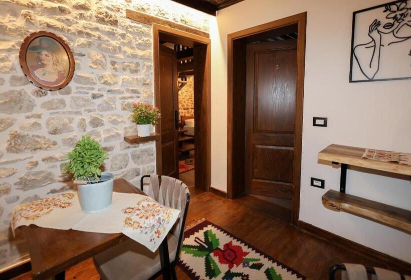 חדר סטנדרט נוף לגינה, Ador Boutique