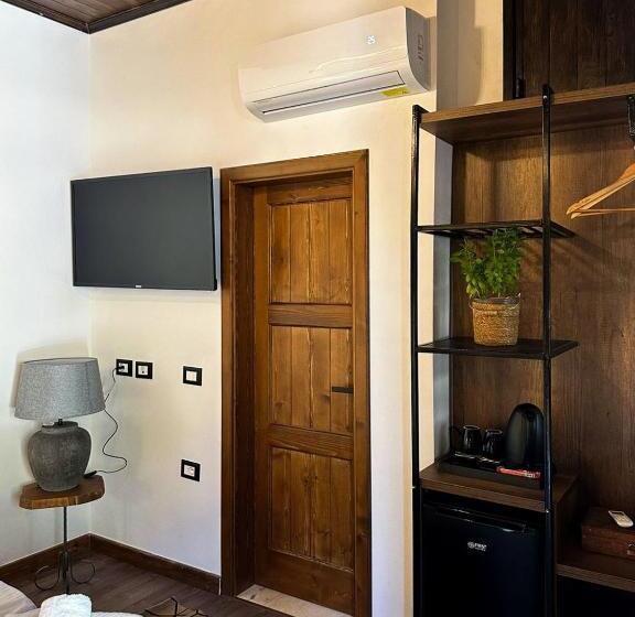 חדר סטנדרט נוף לגינה, Ador Boutique