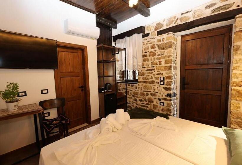 חדר סטנדרט נוף לגינה, Ador Boutique