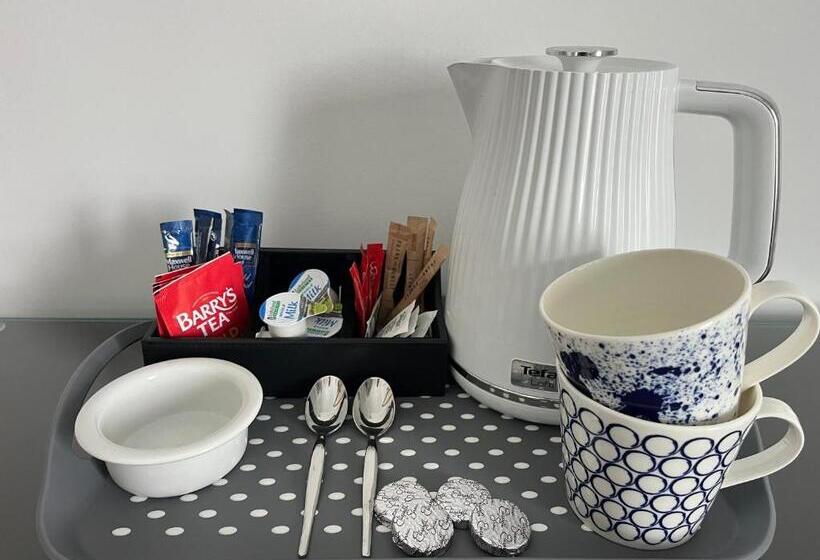 キングサイズベッドのスタンダードルーム, Lavally House