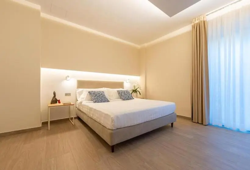スタンダードルーム, Six Luxury Rooms Pozzuoli