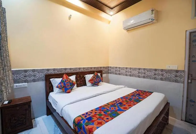 Deluxe-huone, Shyama Shyam Dham