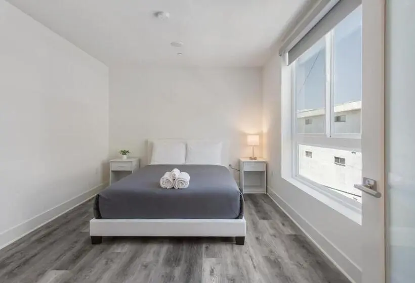 اتاق استاندارد با بالکن, Beverly Hills 2bd 2ba With Free Parking