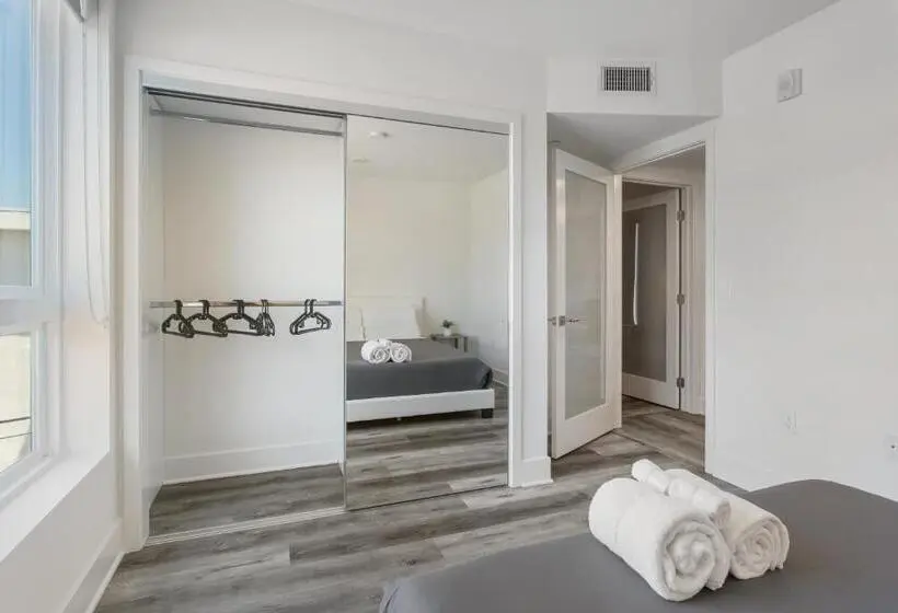 اتاق استاندارد با بالکن, Beverly Hills 2bd 2ba With Free Parking