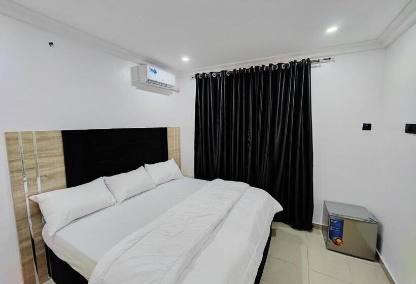 اتاق لوکس خانوادگی, Lekki Continental Apartment