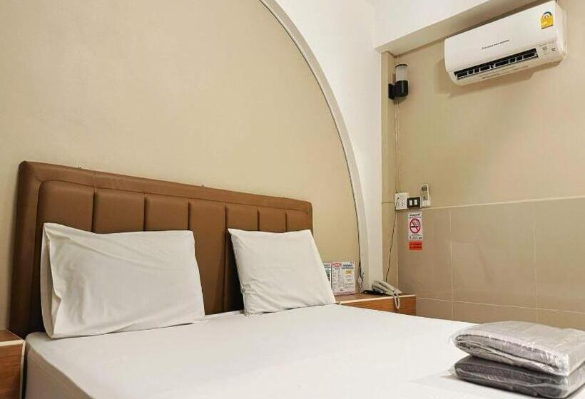 חדר דלוקס, Oyo 75522 Classroom Resort