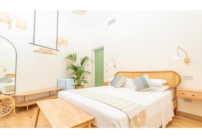 Номер Стандарт Вид на Сад, Green Guest House Alghero