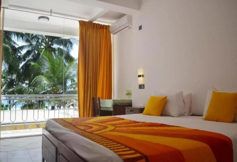 オーシャンビューデラックスルームバルコニー付き, Amaya Beach Hotel Dikwella