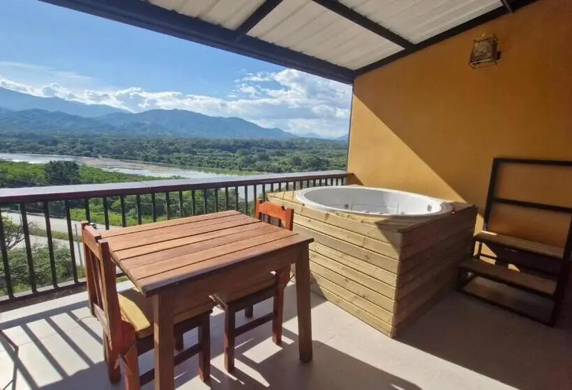 デラックストリプルルーム, Casa Hotel Cautiva