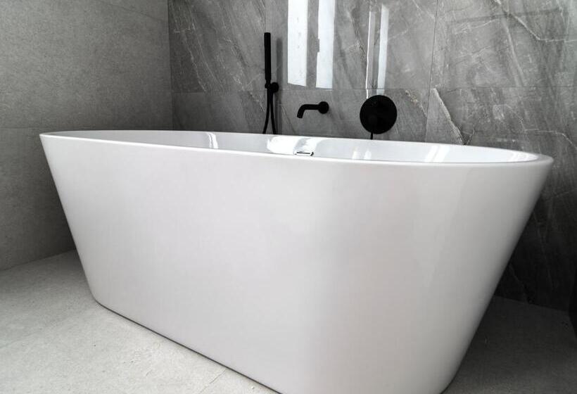 סטודיו דלוקס, Antonella Suites