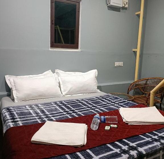 اتاق خانوادگی, Le Escape Homey Inn
