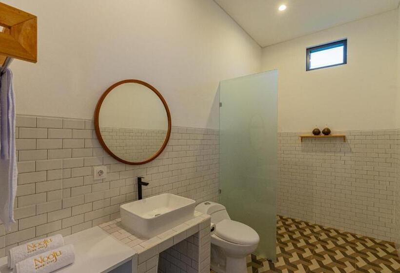 חדר סטנדרט, Nooju Pererenan