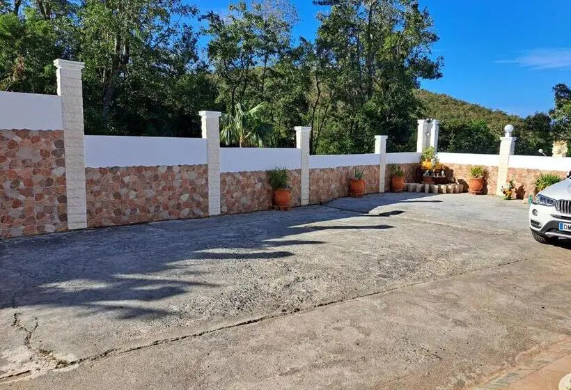 اتاق استاندارد, Kanalu Land
