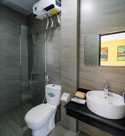 اتاق استاندارد با چشمانداز کوهستان, Ha Giang City Hostel