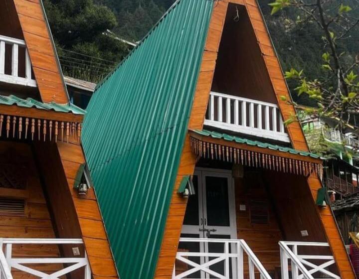 کابین, Muse Meadow Huts & Homestay