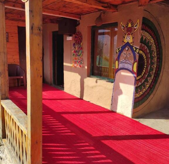 خانه 1 خوابه, Muse Meadow Huts & Homestay