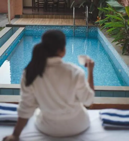 プール付き1ベッドルームヴィラ, Nehamrit Farms Nr Malshej Ghat With Pool