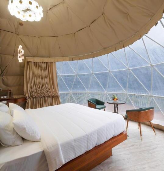 Family Suite, Tomorrowland Farms And Suites