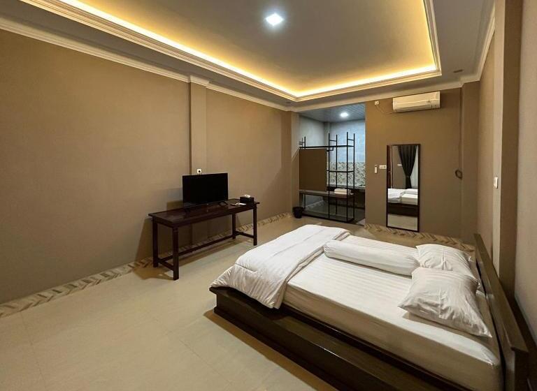 חדר דלוקס, Urbanview Twh Costel