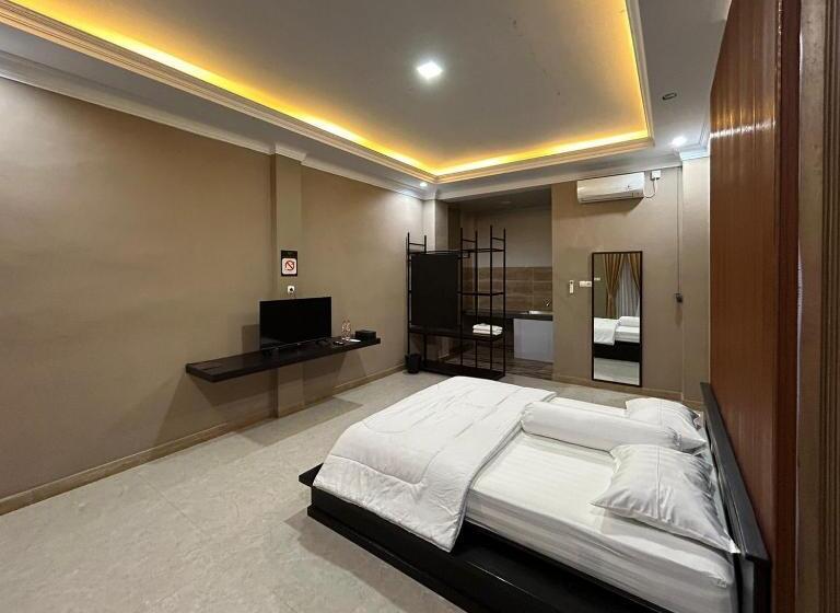 חדר דלוקס, Urbanview Twh Costel